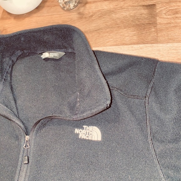 The North Face Zip Teddy Jacket - Picture 2 of 2